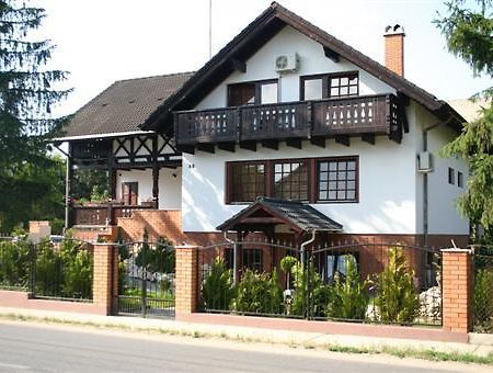 Dunakanyar Bed & Breakfast God Exterior photo